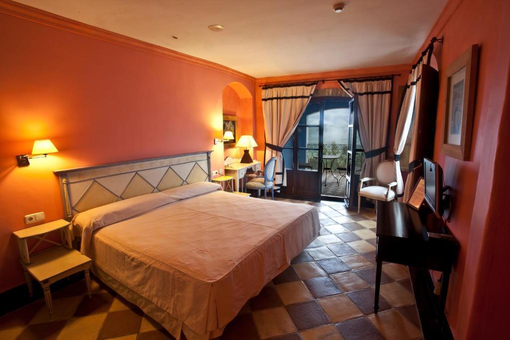 Hotel Casa Henrietta Jimena De La Frontera Habitación foto
